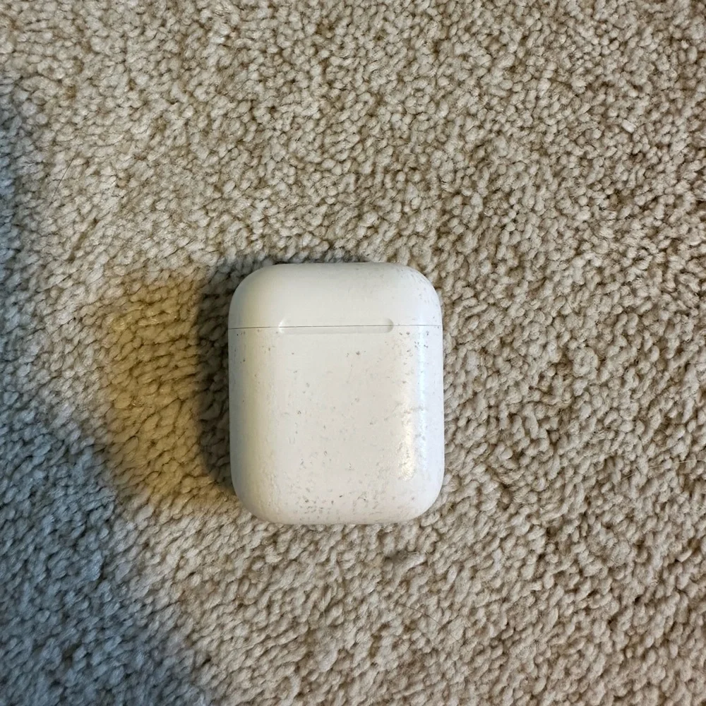 Apple AirPods Generation 2